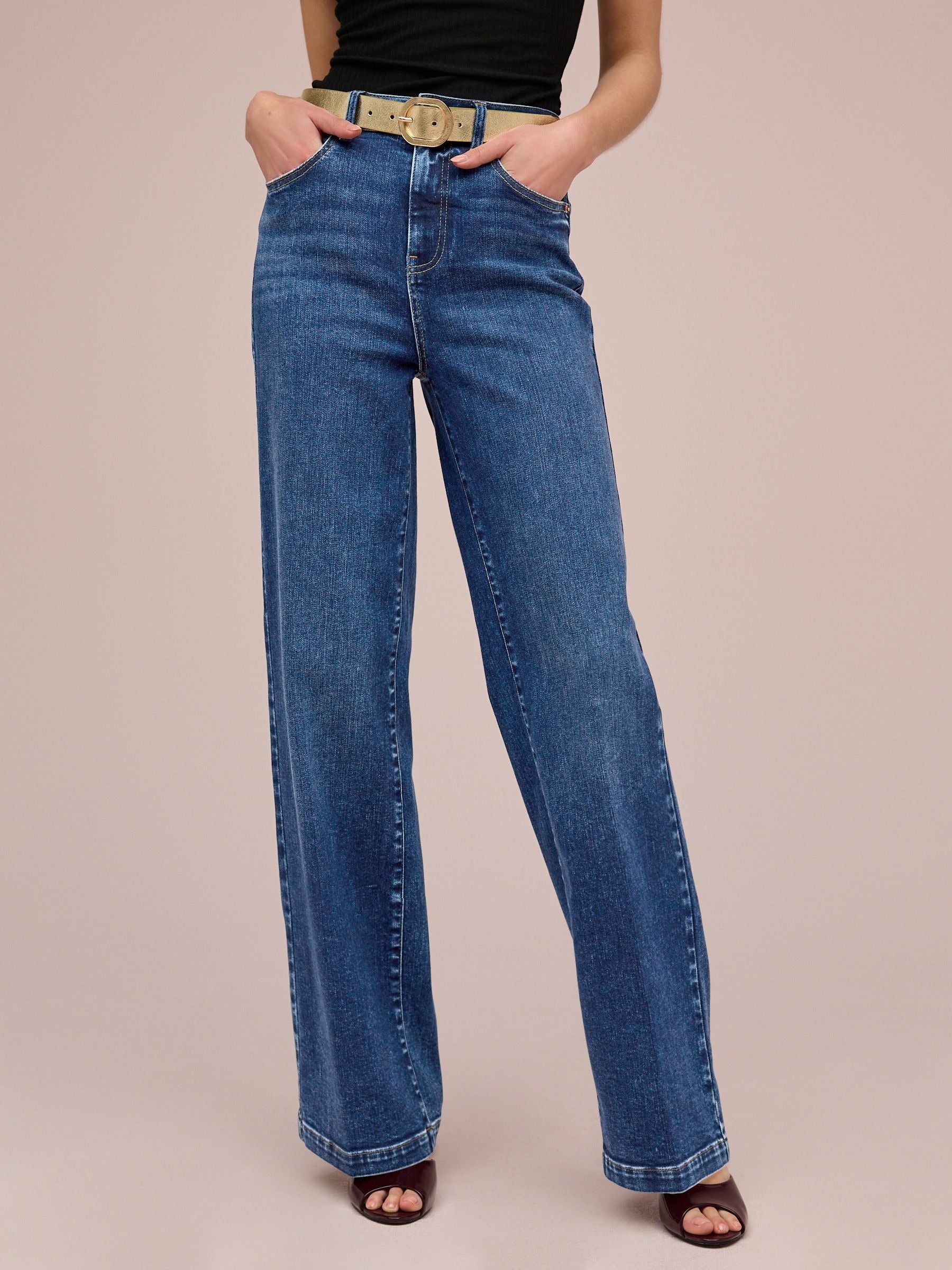 Women Dark Blue Wide Leg Jeans – Trendy High-Waist Denim for Everyday Wear in Pakistan | DOCACCA