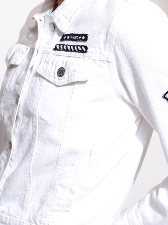 Women Denim Jacket – Trendy Everyday Layering Style for Pakistani Fashion | DOCACCA