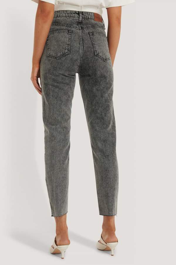 Women Skinny Fit Mid-Rise Clean Look Stretchable Jeans