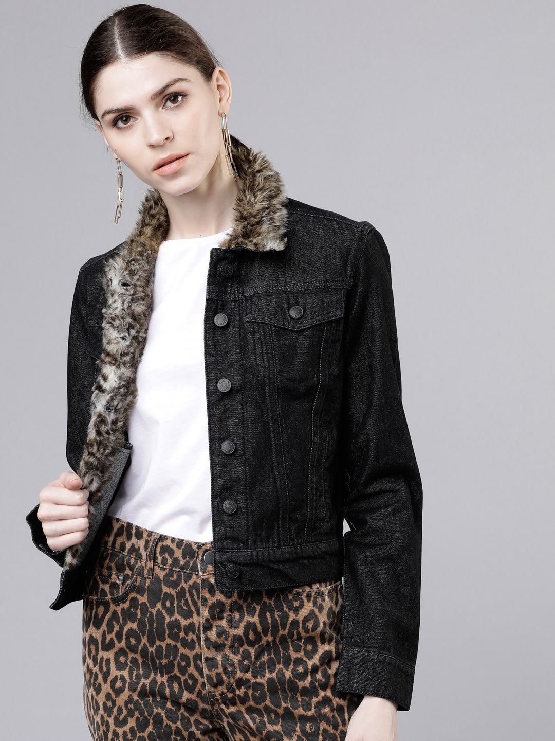 Women Black Solid Denim Jacket – Stylish Everyday Layer for Modern Pakistani Outfits | DOCACCA