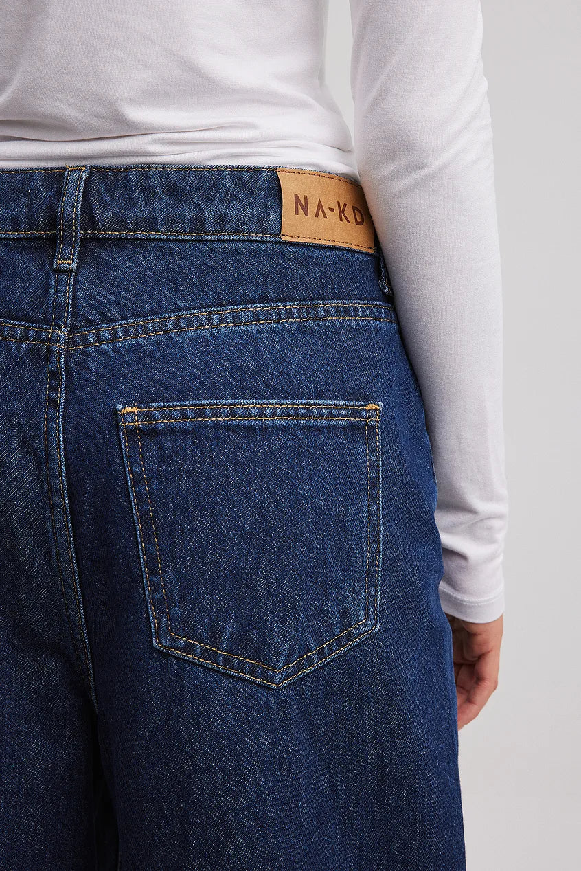 Mid Waist Loose Long Jeans in Dark Blue - Comfortable & Stylish Denim