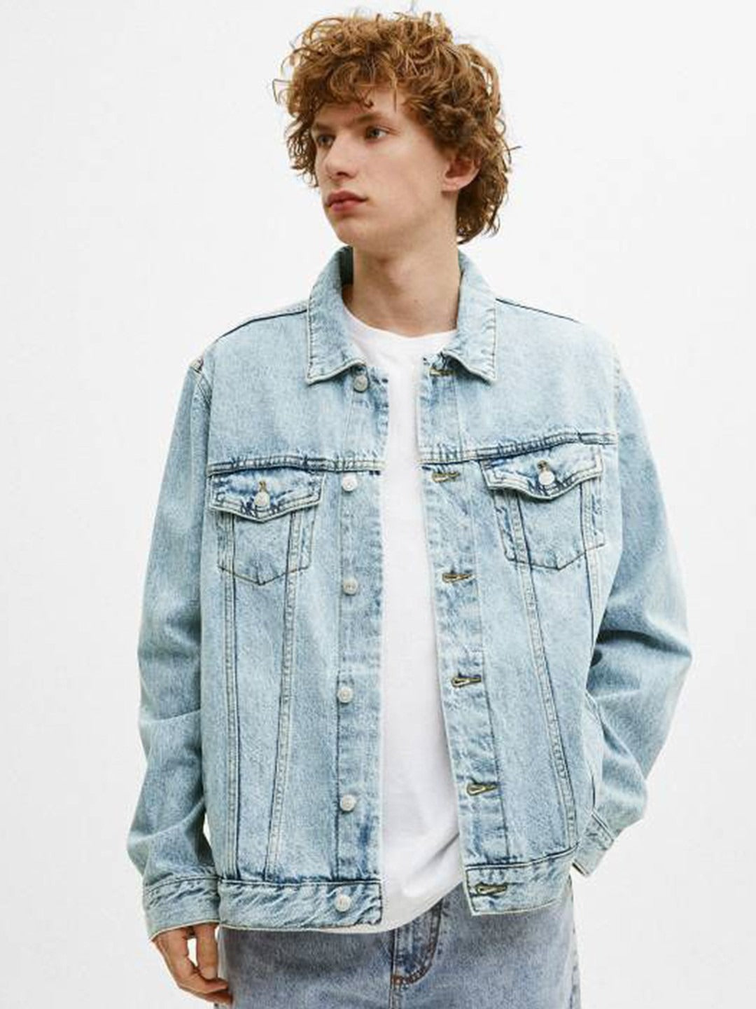 Men Solid Spread Collar Denim Jacket – Urban Cool Style for Everyday Wear in Pakistan | DOCACCA