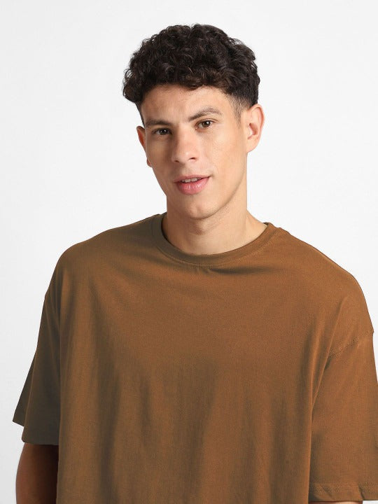 Round Neck Drop-Shoulder Oversized Cotton T-Shirt for Men in Pakistan | DOCACCA