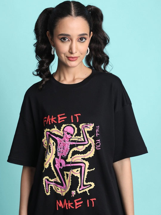 Men Halloween Graphic Print Round Neck Cotton T-Shirt – Stylish Festive Outfit in Pakistan | DOCACCA
