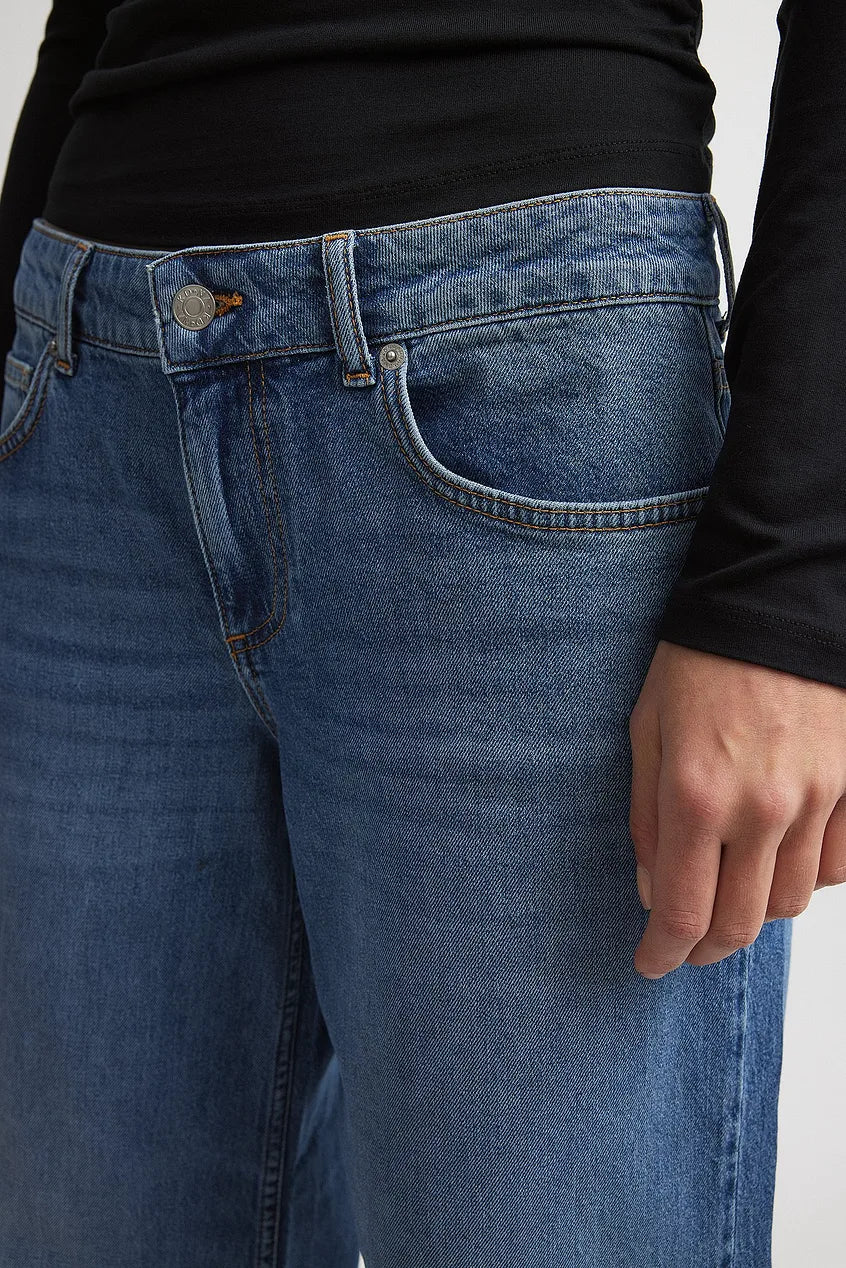 Low Waist Wide Leg Denim in Blue - Trendy & Comfortable Jeans