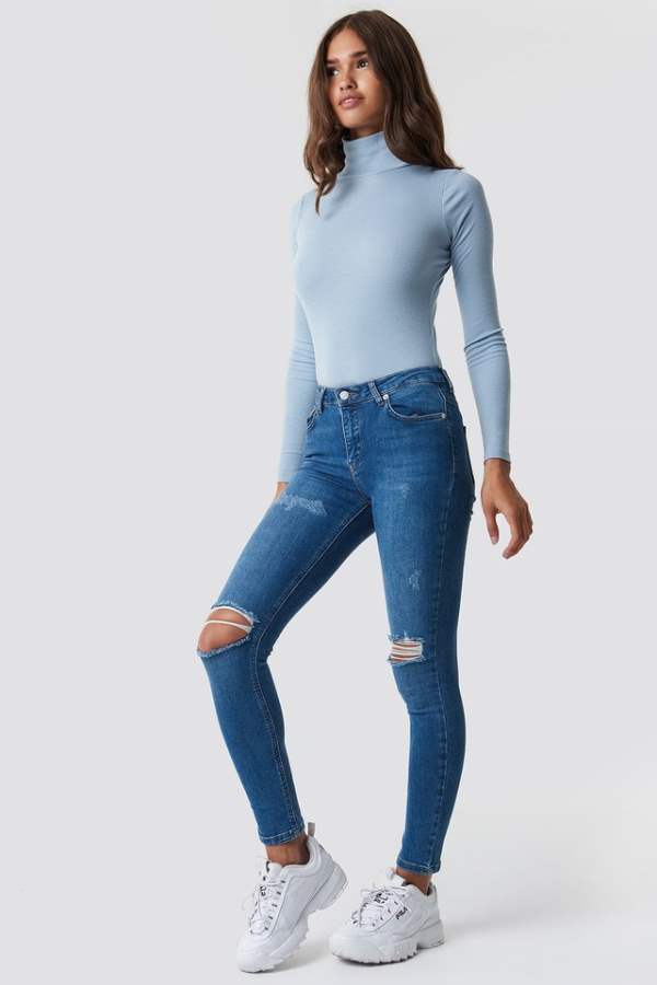 Women Skinny Fit Mid-Rise Clean Look Stretchable Jeans