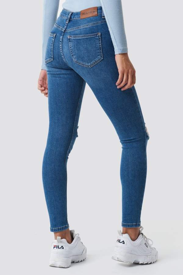 Women Skinny Fit Mid-Rise Clean Look Stretchable Jeans