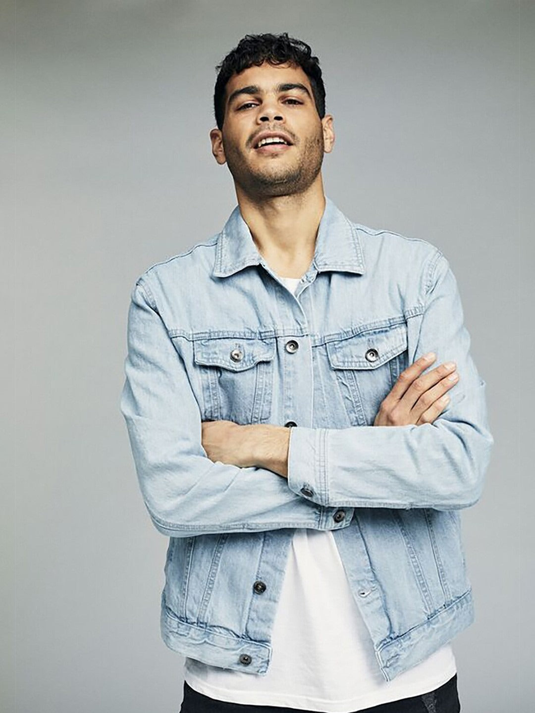 Blue Spread Collar Washed Denim Jacket – Stylish, Breathable Streetwear for Pakistani Men | DOCACCA