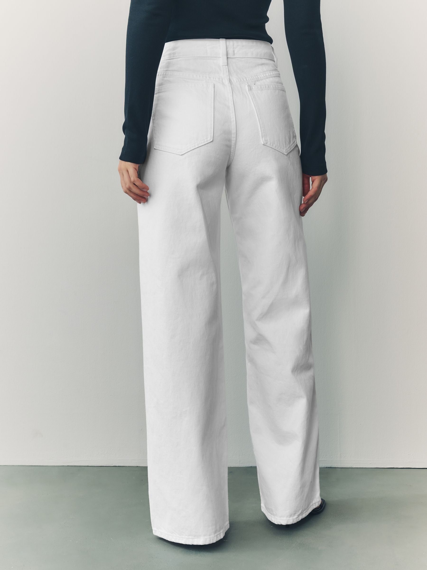 Women White Wide Leg Jeans – Elegant High Waisted Denim Pants for Stylish Outfits in Pakistan | DOCACCA