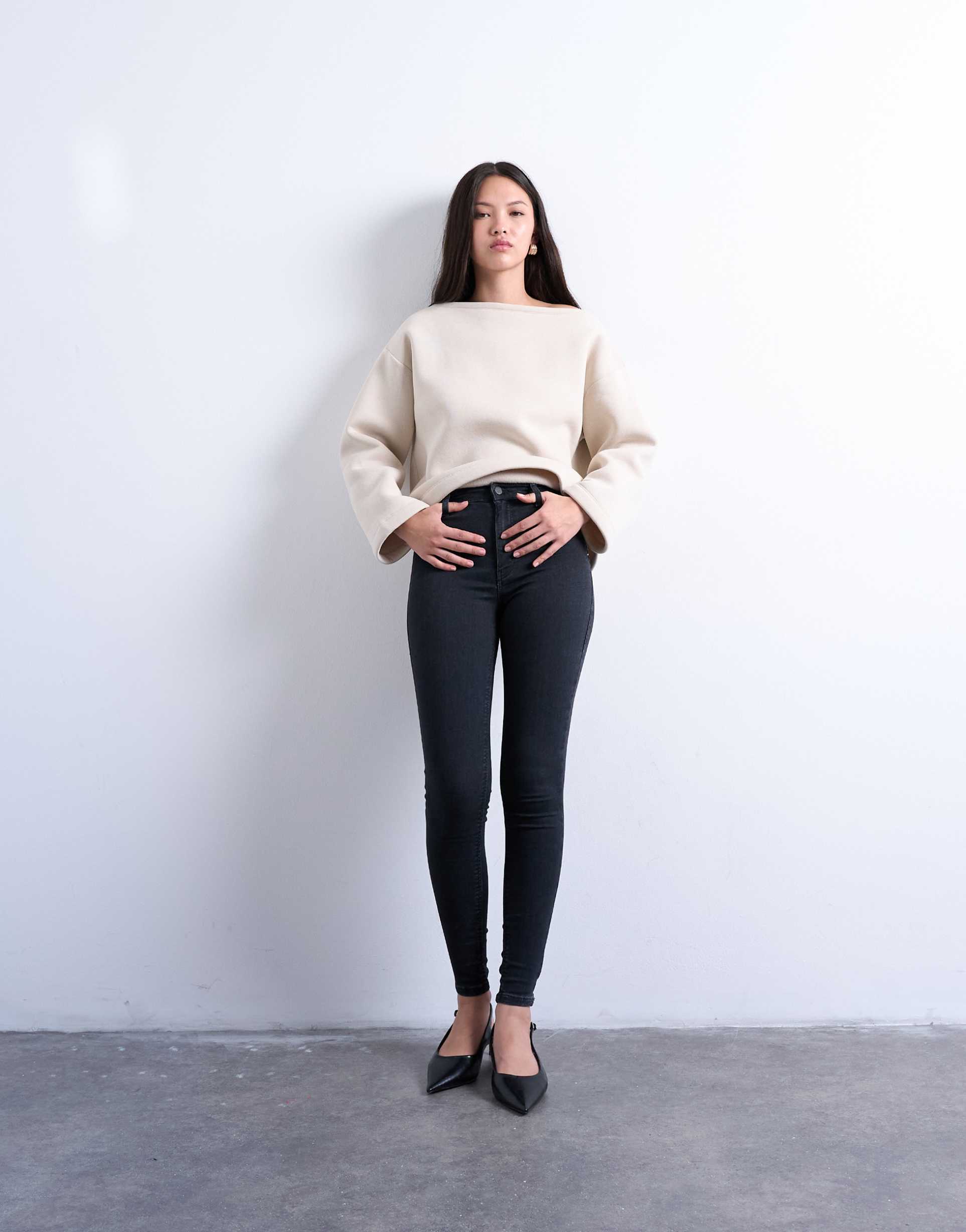 Women Skinny High Rise Jeans in Washed Black – Premium Stretch Fit | DOCACCA