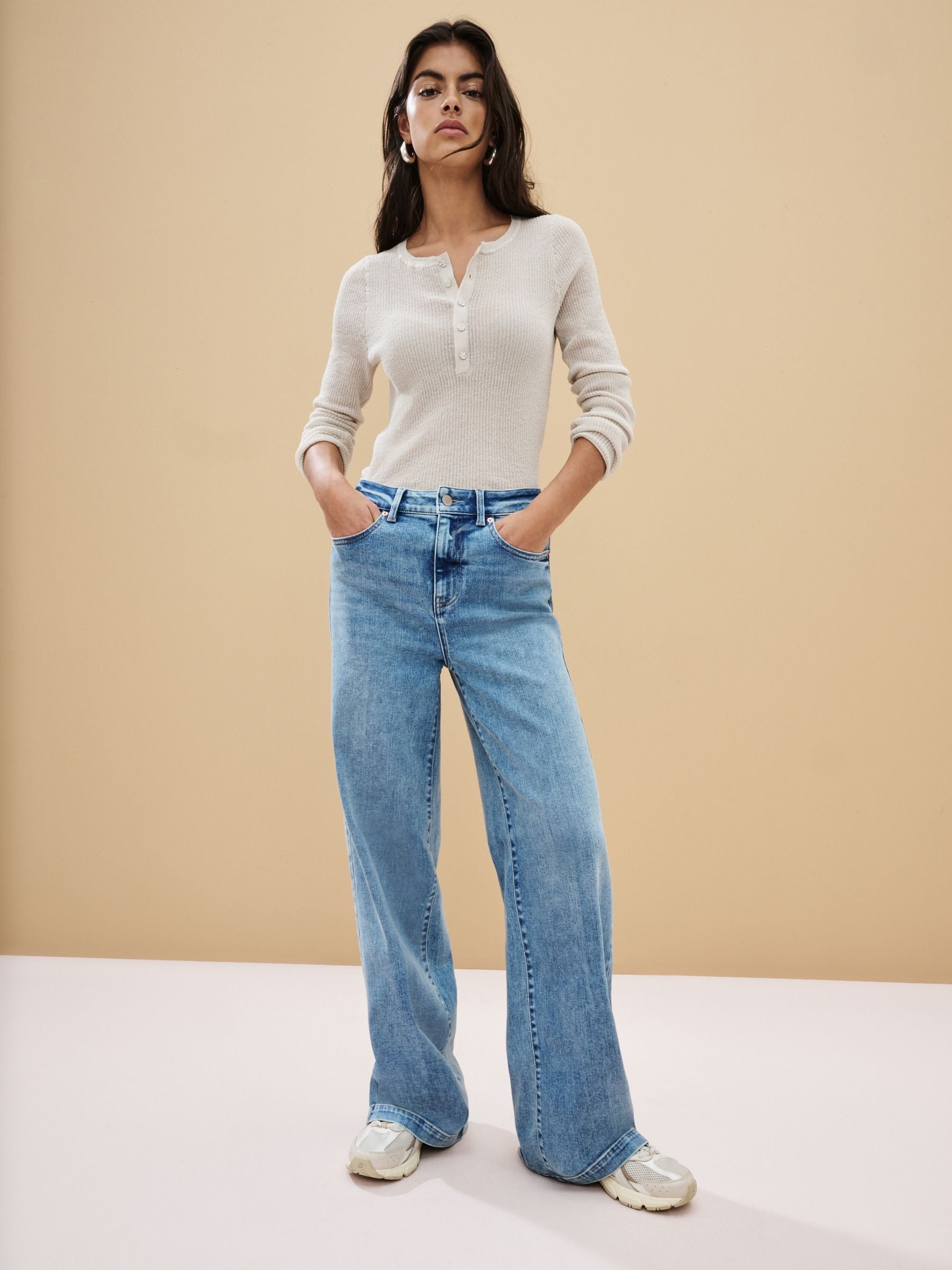 Women Mid Blue Wide Leg Jeans – Trendy High Waist Denim Pants for Women in Pakistan | DOCACCA