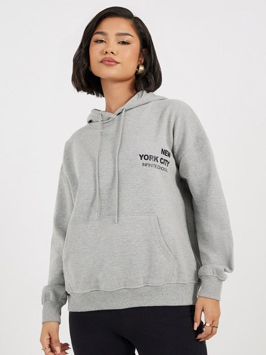 Women Maroon Hooded Hoodie — Maroon Pullover hoodie with Kangaroo Pocket | DOCACCA Pakistan