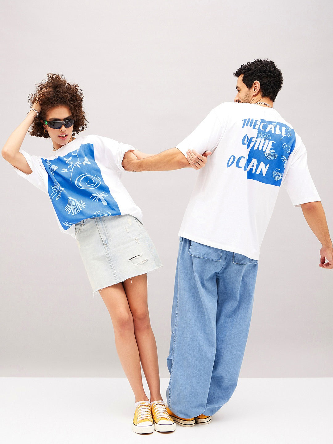 Unisex White Typography Printed Pure Cotton Oversized T-Shirt in Pakistan – Trendy Streetwear by DOCACCA