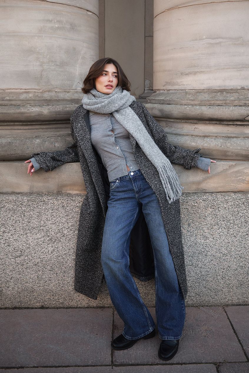Women Low Waist Jeans – Trendy Low-Rise Hip-Hugger Denim for Pakistan | DOCACCA