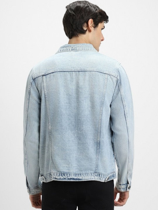 Washed Spread Collar Long Sleeves Denim Jacket for Men – Trendy, Breathable Outerwear for Pakistan | DOCACCA