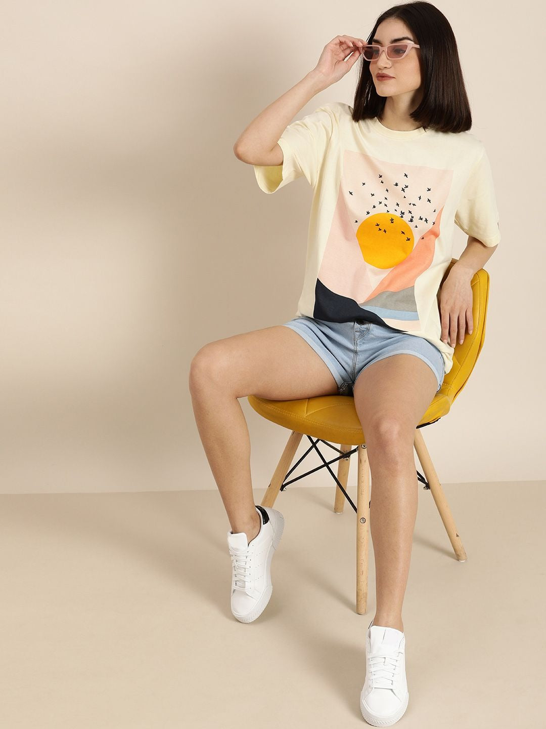 Women Cream-Coloured Printed Cotton Oversized T-Shirt – Stylish Casual Pakistan