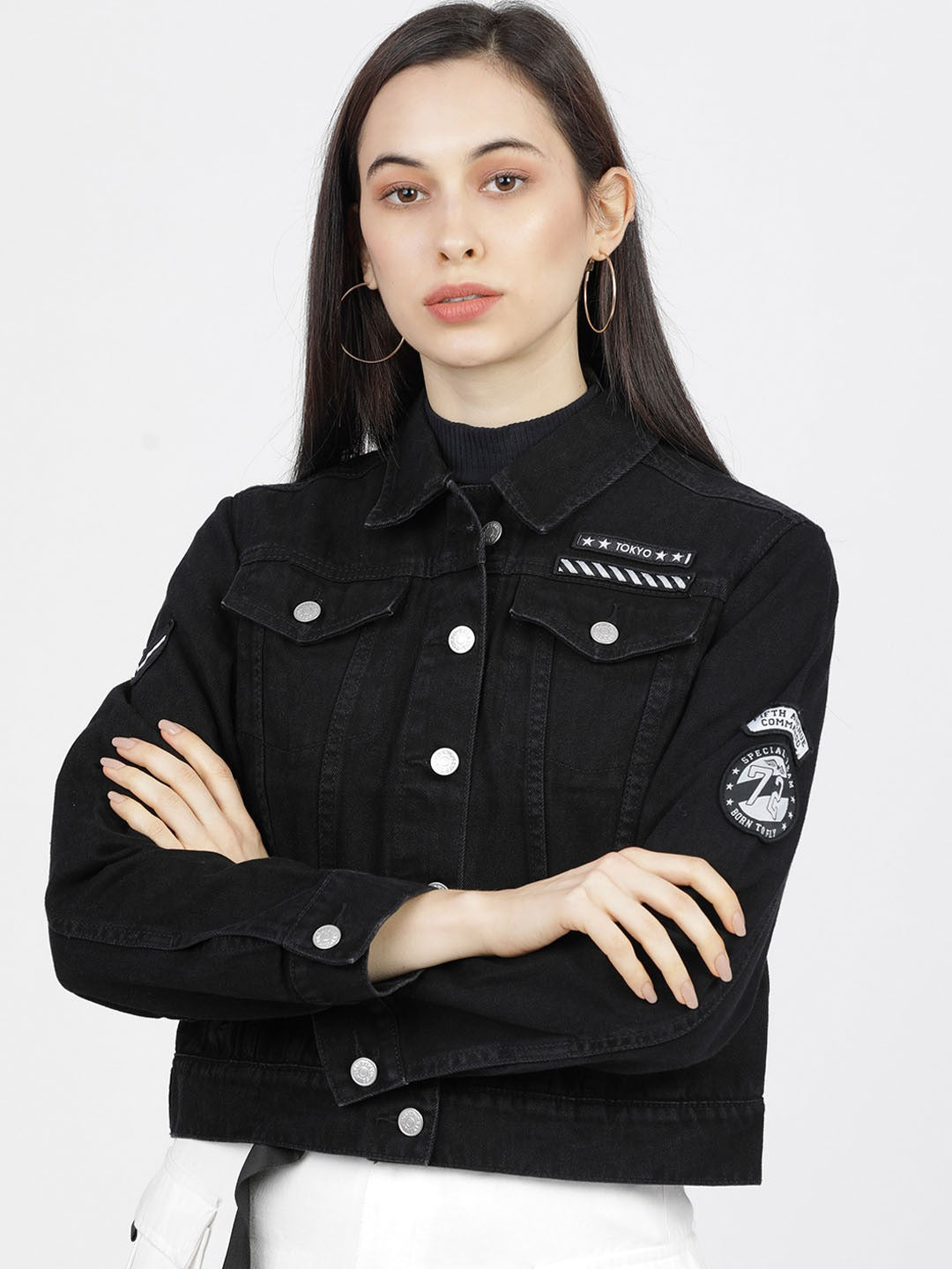 Women Black Solid Denim Jacket – Trendy Everyday Outerwear in Pakistan | DOCACCA