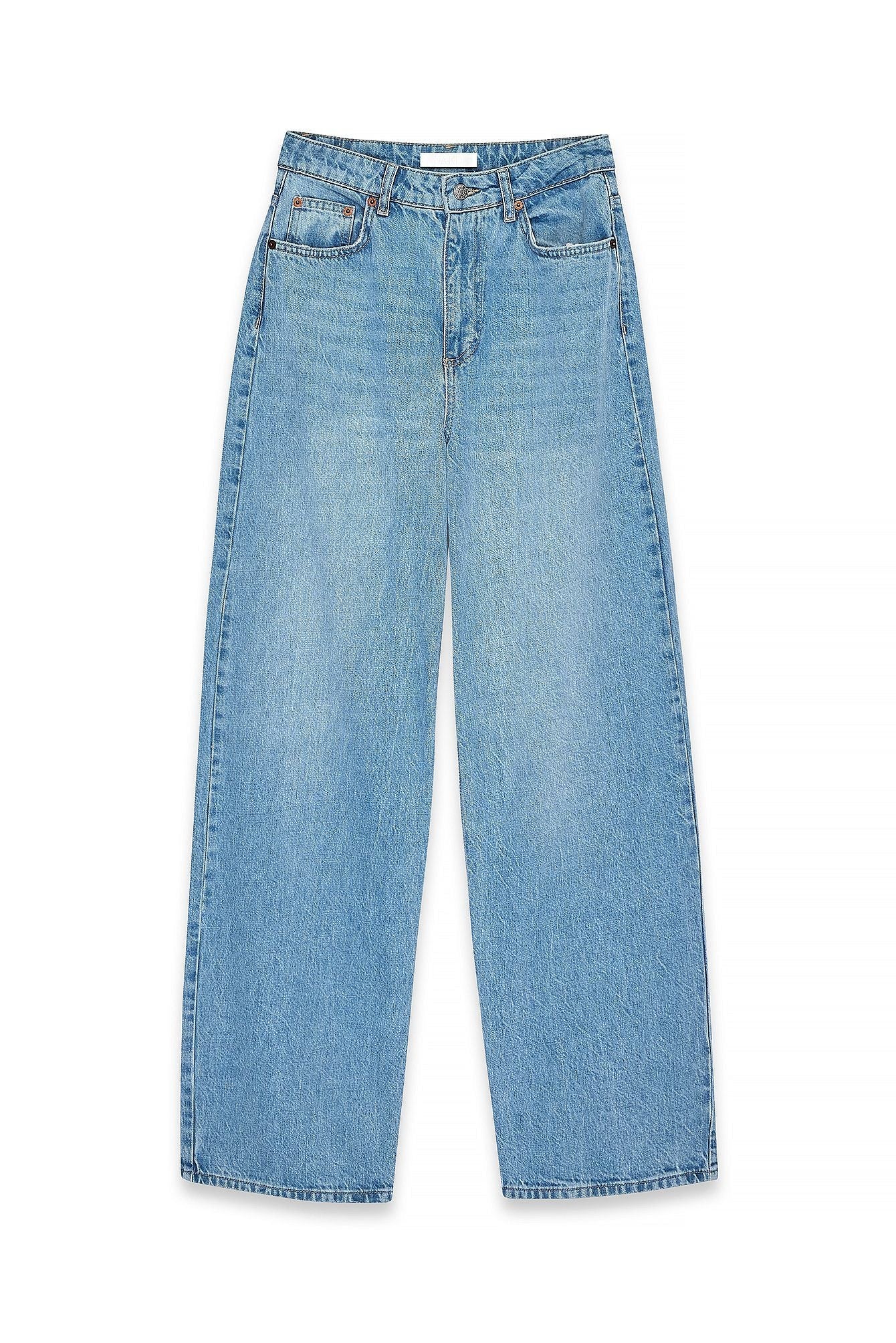 Wide High Waist Jeans for Women – Trendy, Comfortable & Flattering Fit | DOCACCA Pakistan