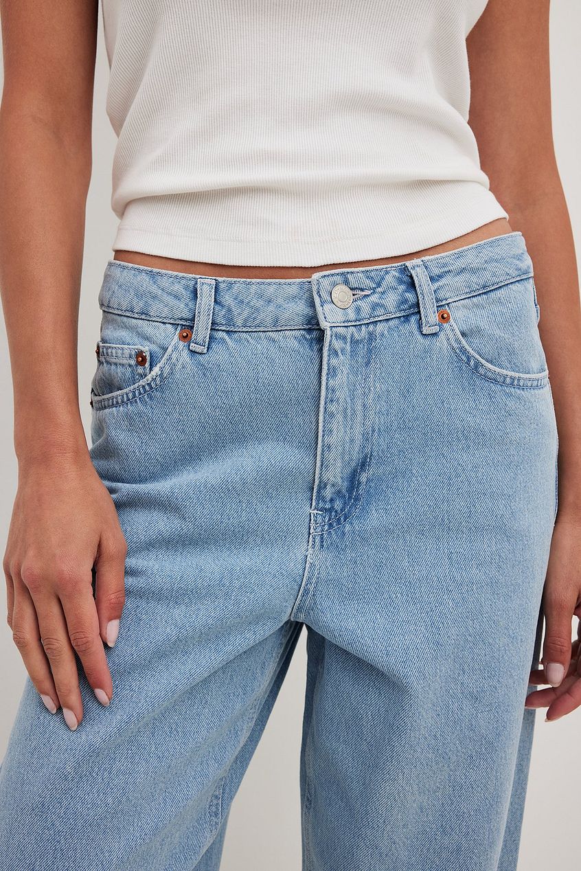 Women Loose Mid Waist Jeans – Relaxed Mid-Rise Loose Fit Denim for Pakistani Women | DOCACCA