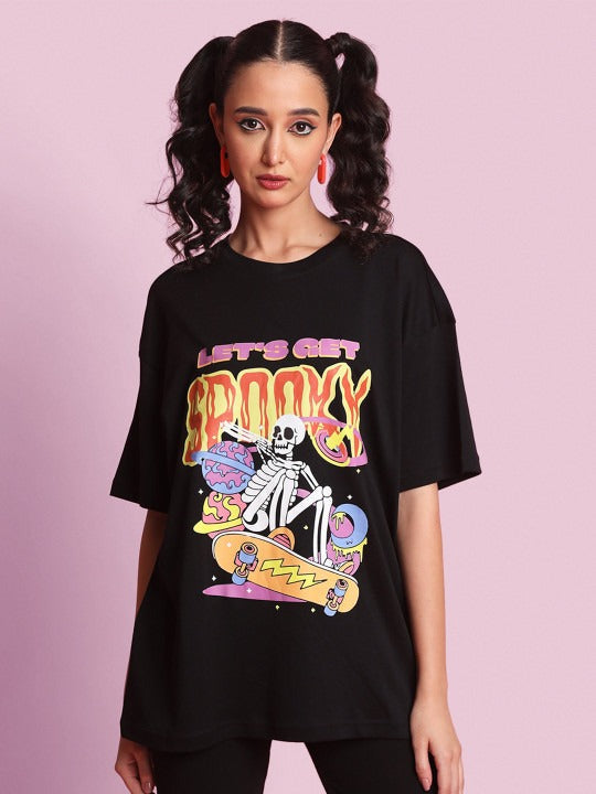 Unisex Graphic Printed Round Neck Cotton T-shirt – Trendy Streetwear for Men & Women in Pakistan | DOCACCA