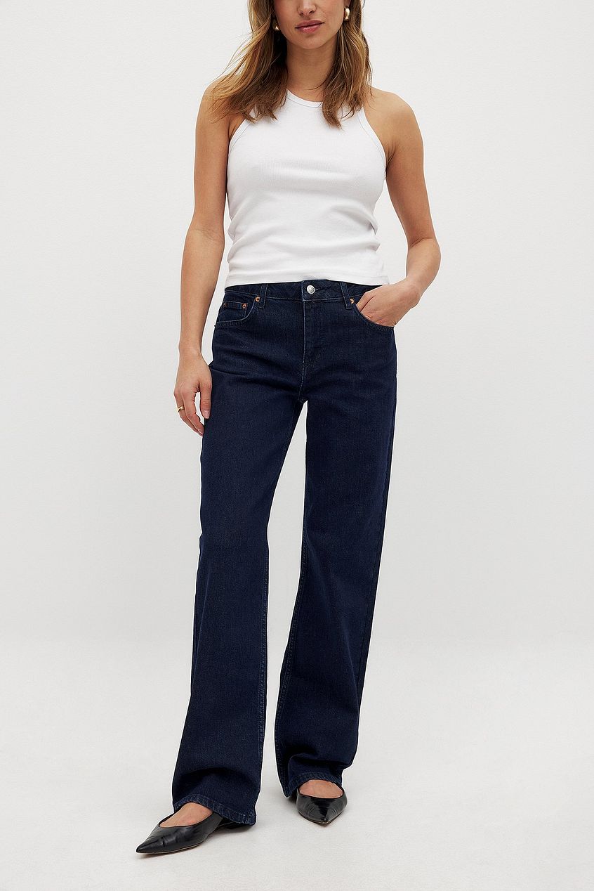 Women Mid Waist Slim Straight Denim – Slim Straight Mid-Rise Jeans for Pakistani Women | DOCACCA
