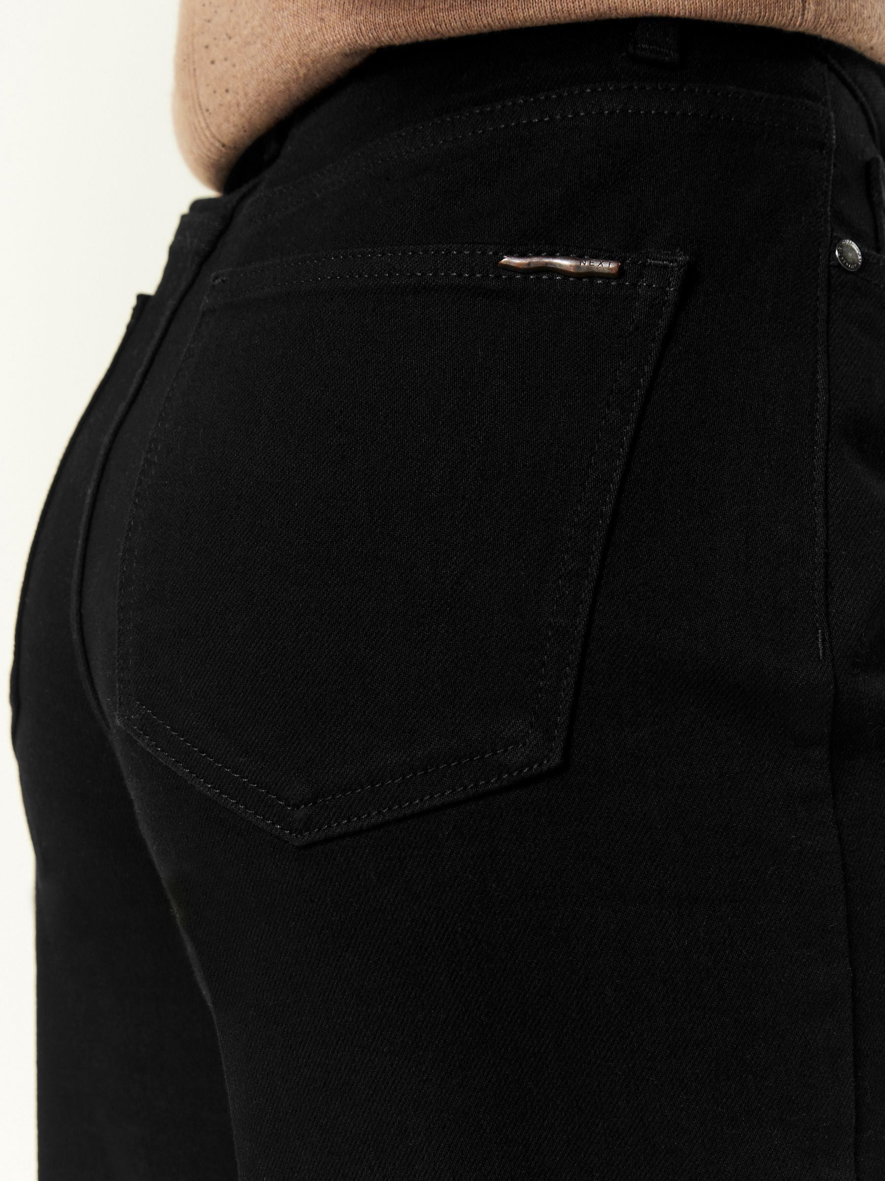 Women Black Wide Leg Jeans – High Waist Loose Fit Denim Pants for Women in Pakistan | DOCACCA