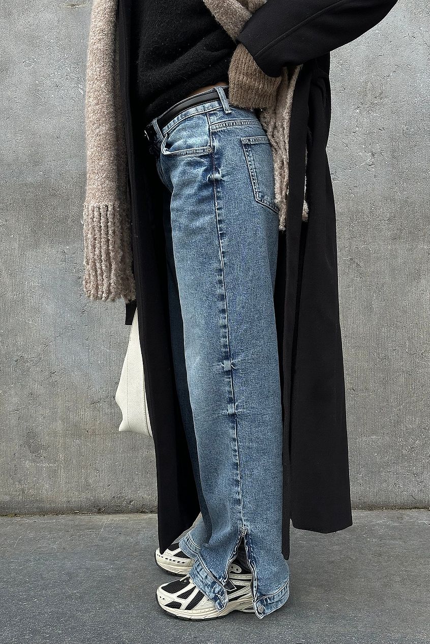Slit Detail Denim – Trendy High-Rise Jeans with Front/Side Slits for Pakistan | DOCACCA