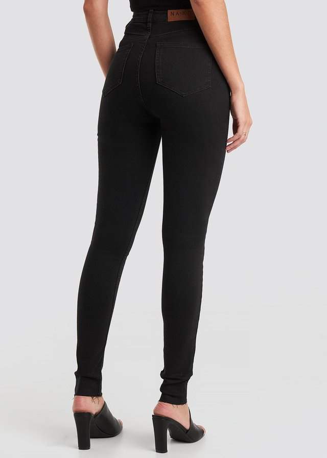 Women Skinny Fit Mid-Rise Clean Look Stretchable Jeans