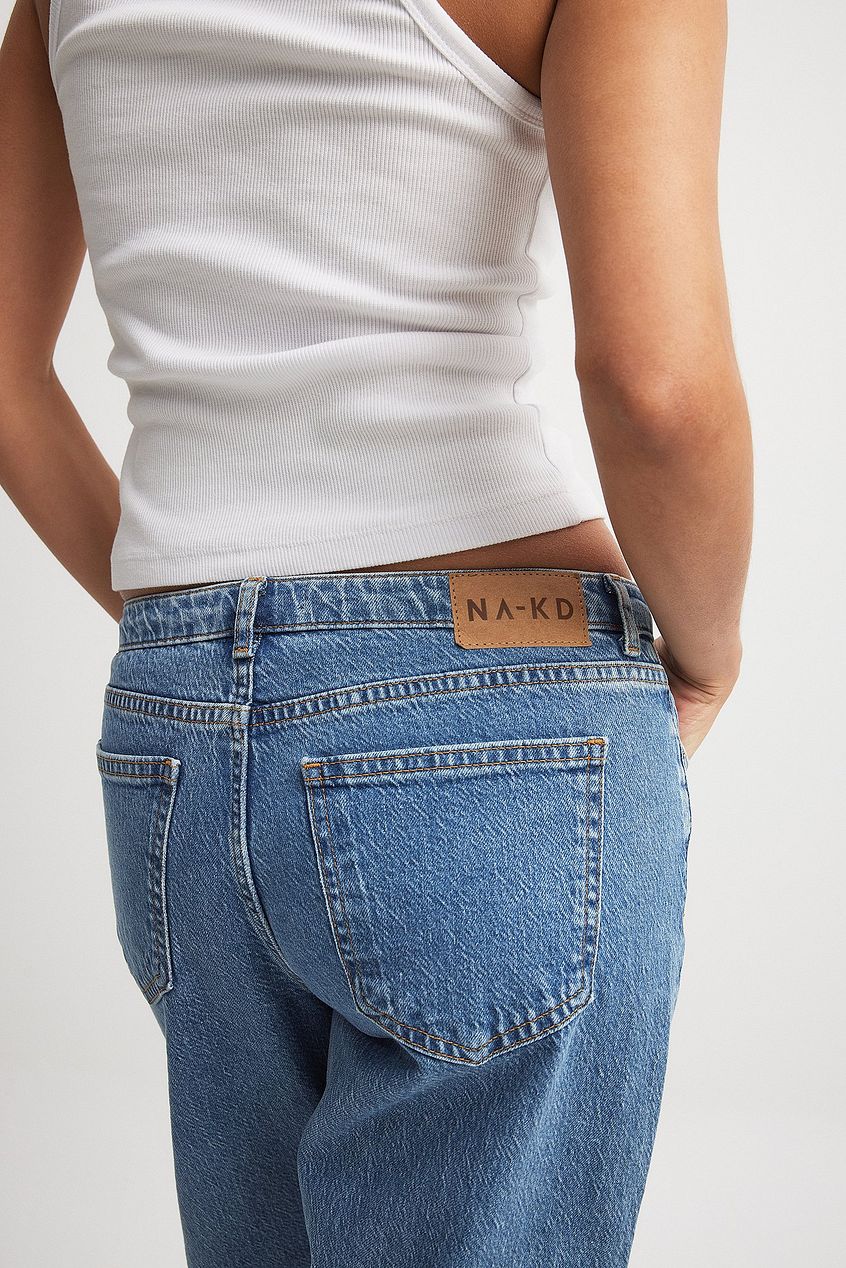 Low Waist Jeans for Women – Trendy Low-Rise Denim, Sleek Fit & All-Day Comfort in Pakistan | DOCACCA