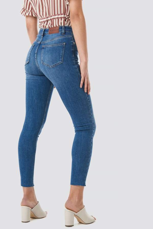 Women Mid-Rise Clean Look Stretchable Cropped Jeans