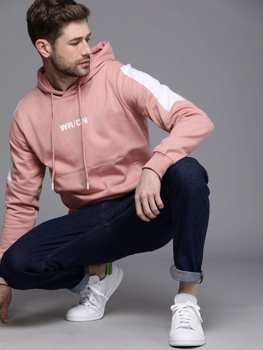 Men Pink Printed Hooded Pullover Sweatshirt – Trendy & Comfortable Hoodie in Pakistan