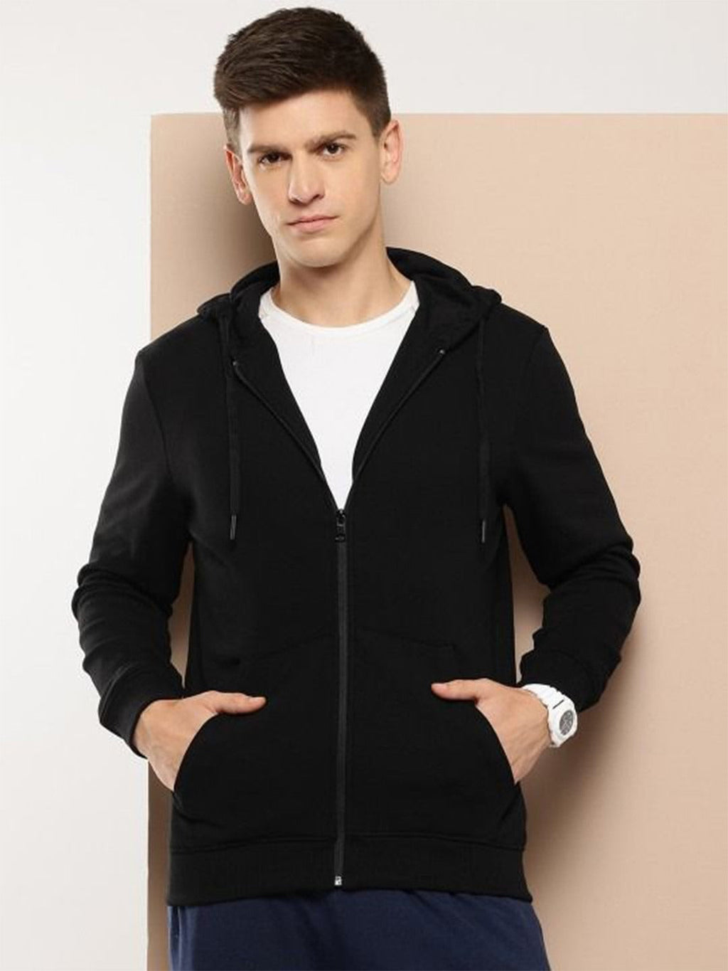 Men Black Relaxed Fit Hoodie – Comfortable Cotton Sweatshirt for Everyday Wear in Pakistan | DOCACCA