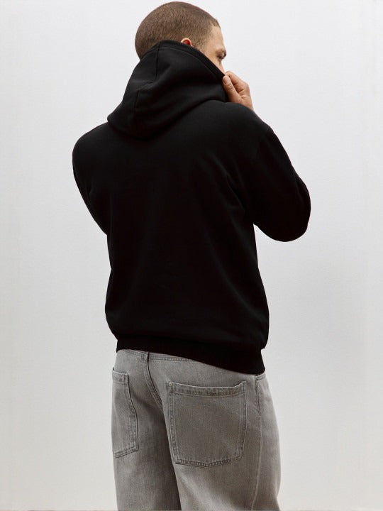 Men Black Relaxed Fit Hoodie – Comfortable Streetwear Style in Pakistan | DOCACCA
