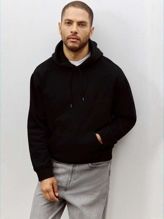 Men Black Relaxed Fit Hoodie – Comfortable Streetwear Style in Pakistan | DOCACCA