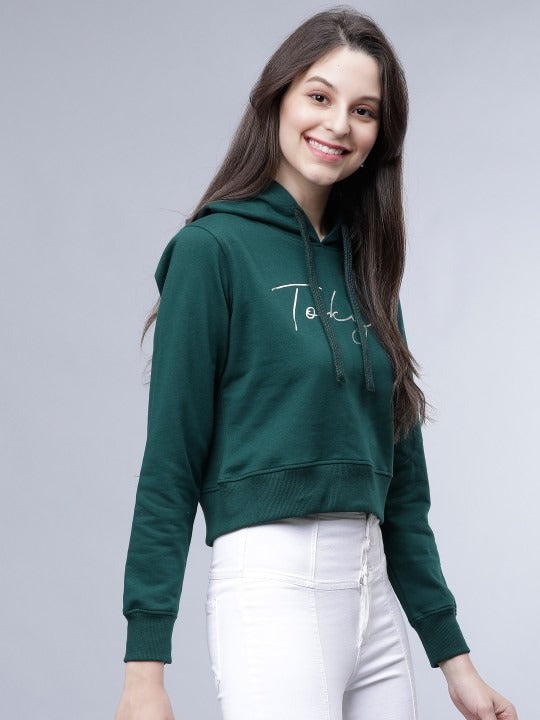Women Green Printed Hooded Olive Green Hoodie – Stylish Winter Wear in Pakistan | DOCACCA
