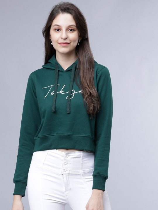 Women Green Printed Hooded Olive Green Hoodie – Stylish Winter Wear in Pakistan | DOCACCA
