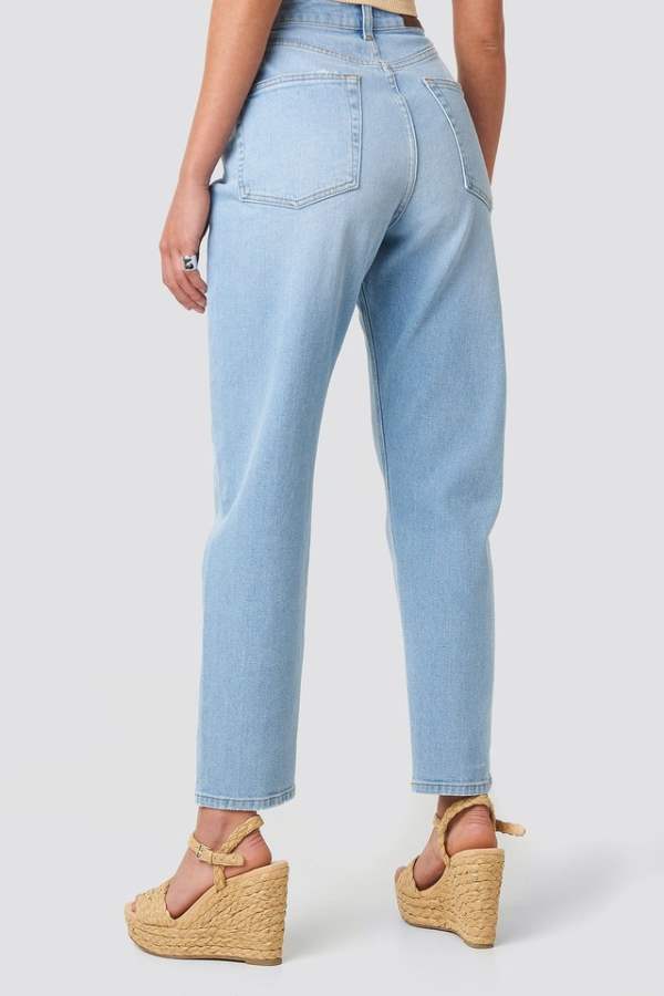 Women Skinny Fit Mid-Rise Clean Look Stretchable Jeans