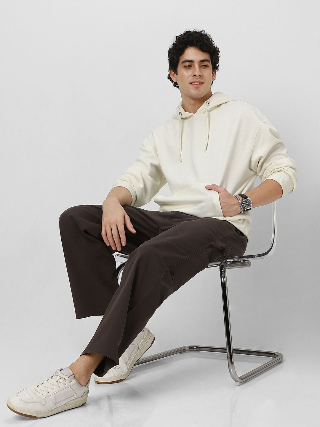 Men Solid Oversized Hooded Neck Sweatshirt – Baggy Fit Winter Hoodie for Men in Pakistan | DOCACCA