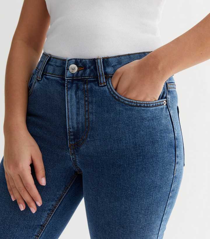 Petite Blue Mid Rise Amie Skinny Jeans - DOCACCA - Jeans - 